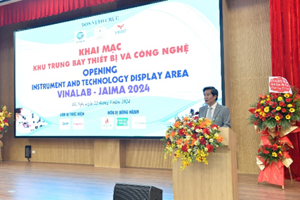 TS. Nguyễn Hoàng Linh - Vụ trưởng Vụ Đánh giá, Thẩm định và Giám định công nghệ (Bộ KH&CN), Chủ tịch Hội các Phòng thử nghiệm Việt Nam phát biểu khai mạc hội thảo.